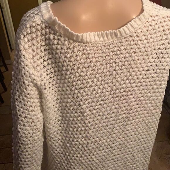 Pullover Sweater - Picture 9 of 10